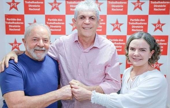 TSE mostra Ricardo com candidatura indeferida, mas PT descarta substituí-lo na disputa ao Senado