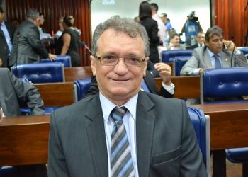 Enfraquecido, Galego Souza perde apoio de prefeito e lideranças e tem reeleição ameaçada