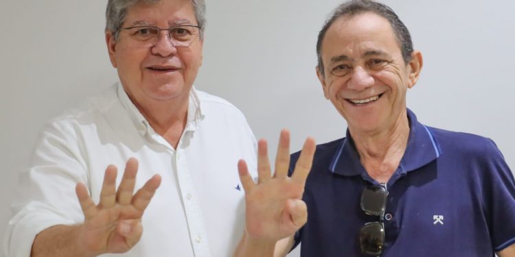 Emedebista histórico adere à reeleição de João Azevêdo