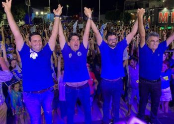 Márcio Roberto inaugura comitê em Pombal e reúne novamente multidão em São Bento: “O povo foi para avenida confirmar nosso nome”