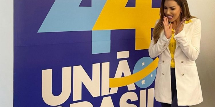 Após renunciar cargos no União Brasil, Fernandinha recebe mais R$ 400 mil e já totaliza R$ 1,5 milhão em doações do fundo eleitoral