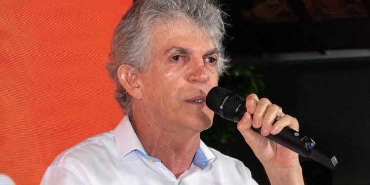 Desfecho sobre candidatura de Ricardo Coutinho ao Senado deverá ser definido na próxima semana