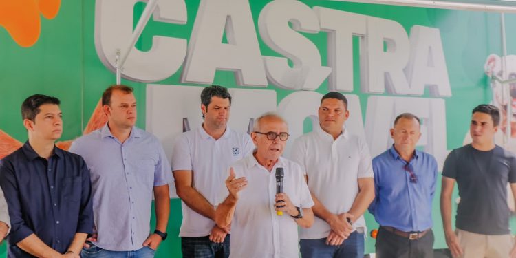 Prefeito de João Pessoa lança projeto Castramóvel e anuncia editais para construção de hospitais veterinários