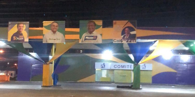 Após impasse com Cabo Gilberto, PL coloca foto de Caio da Federal em comitê na Capital