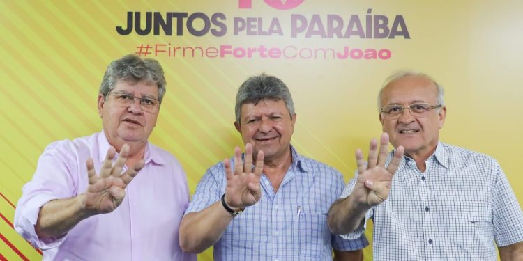 Prefeito de Gurinhém anuncia apoio a João Azevêdo