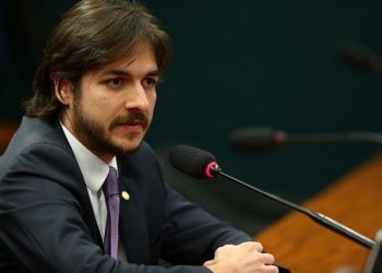 Pedro perde tempo no guia eleitoral da TV após decisão da Justiça