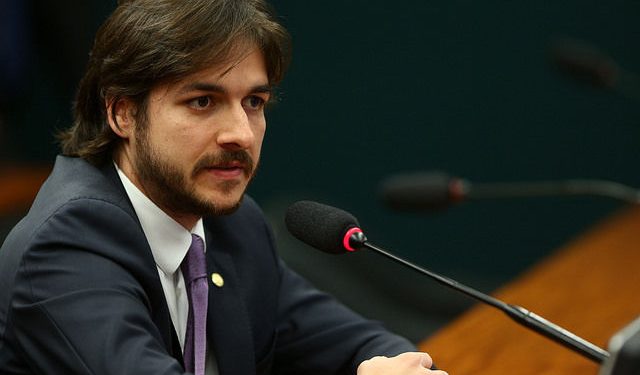 Pedro perde tempo no guia eleitoral da TV após decisão da Justiça