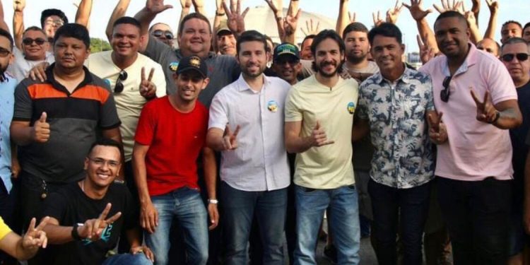 Pedro e Michel Henrique se reúnem com motoristas de aplicativos e discutem melhorias para a categoria