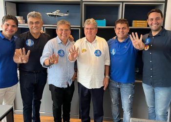 Jullys, Márcio Roberto e todo grupo político em São Bento reafirmam aliança com João Azevêdo; empresário deixa Pedro