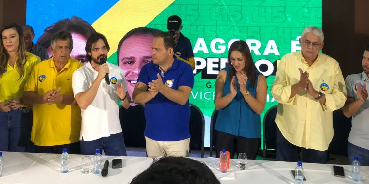 Deputado Eduardo Brito declara apoio a Pedro, mas não leva prefeitos de sua base