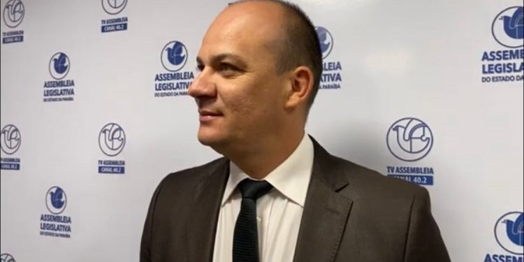 Bastidores: Cabo Gilberto apresenta demandas à equipe de Pedro e deve declarar apoio ao tucano nos próximos dias