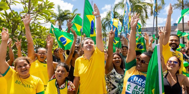 Efraim Filho é eleito senador da República com 617.477 mil votos; Ricardo fica em 3º