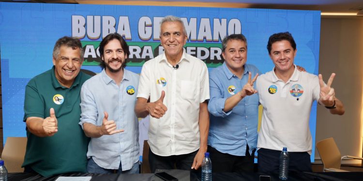 Buba Germano deixa base de João Azevêdo e adere a Pedro