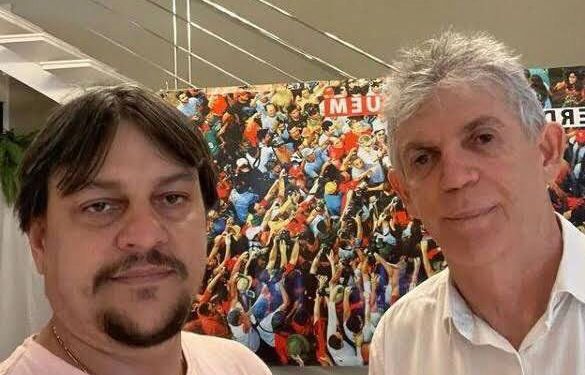 Ex-braço direito de Ricardo Coutinho em CG declara apoio a Pedro