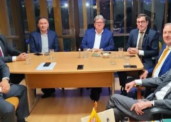 Reunião de Eduardo Carneiro com Gervásio e Aguinaldo em Brasília levanta especulações