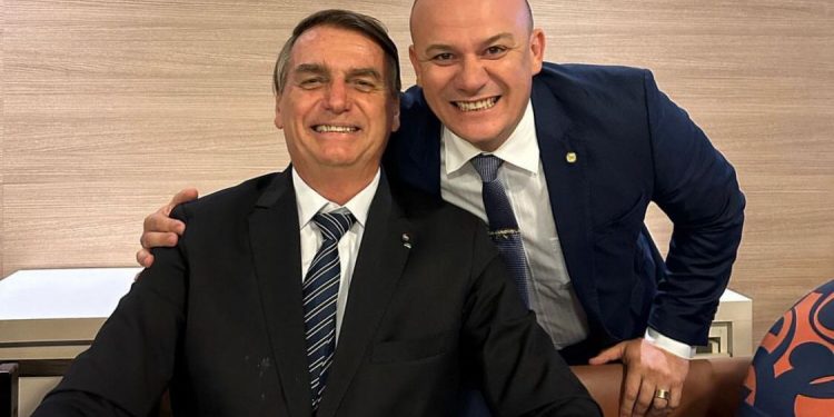 Jantar do PL em Brasília promove reencontro entre Cabo Gilberto e Wellington Roberto, após confusão generalizada