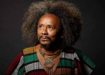 Após ser cotado para Ministério da Cultura, Chico César aponta preferência por outros nomes