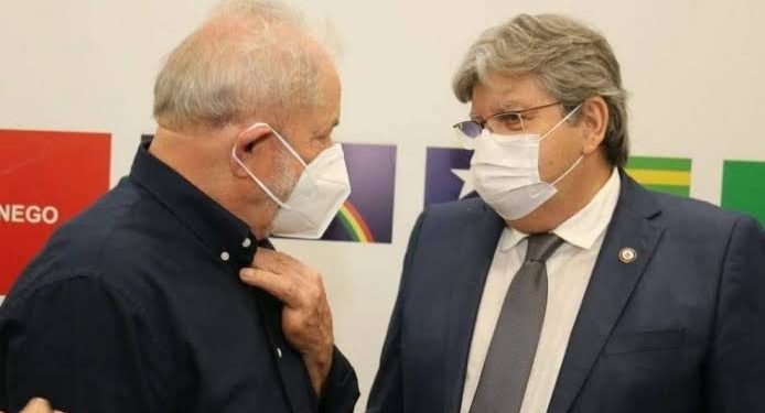 João Azevêdo participa da diplomação de Lula e Alckmin, em Brasília