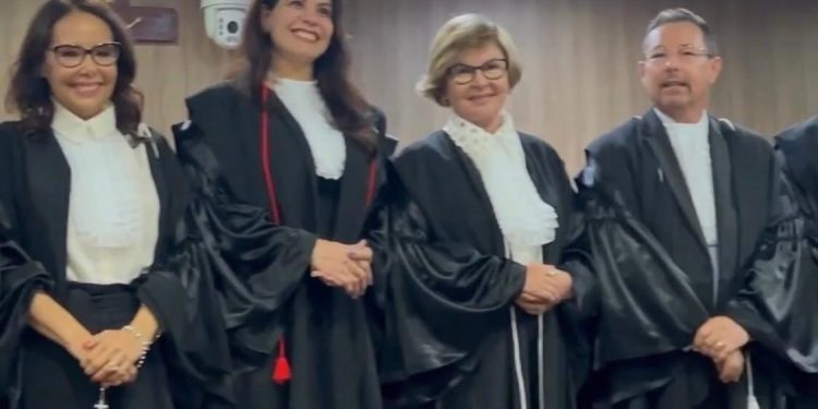 Advogada nomeada por Bolsonaro toma posse como juíza do TRE-PB