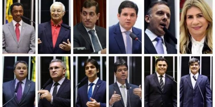 Bancada paraibana deve votar dividida na votação da PEC da Transição no Congresso