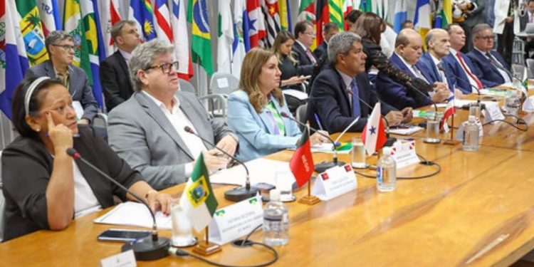 João Azevêdo discute com demais governadores do país pautas para reunião com Lula