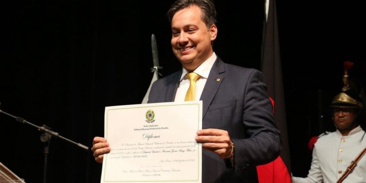 Júnior Araújo nega “acerto” com Pedro durante a campanha e confirma desejo de administrar Cajazeiras