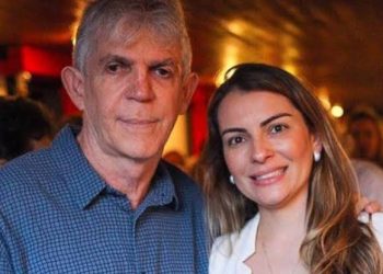 Aliado de Ricardo Coutinho confirma mudança do ex-governador para Brasília; entenda