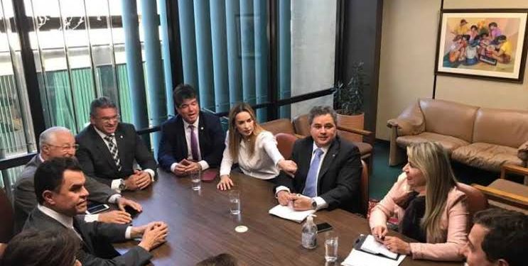 Maioria da bancada paraibana vota favorável ao projeto que altera regras do orçamento secreto