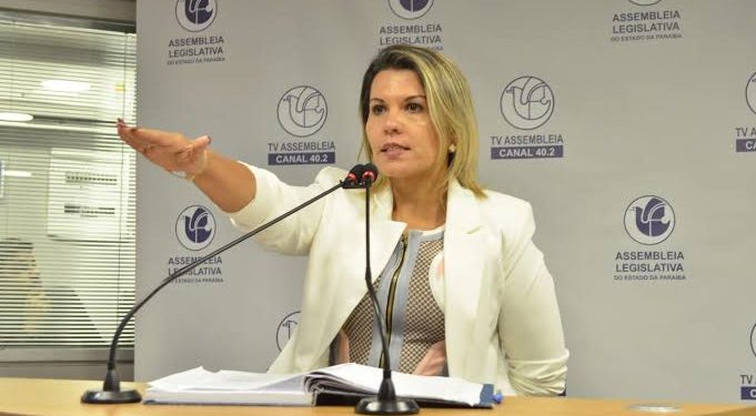 Deputada do PP revela que está em tratando contra um câncer de mama