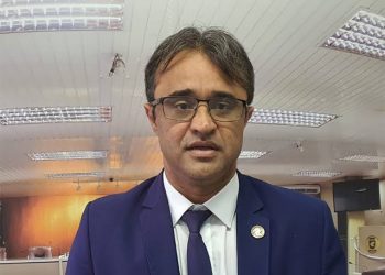 Líder do governo na CMCG entrega cargos na gestão e anuncia postura independente