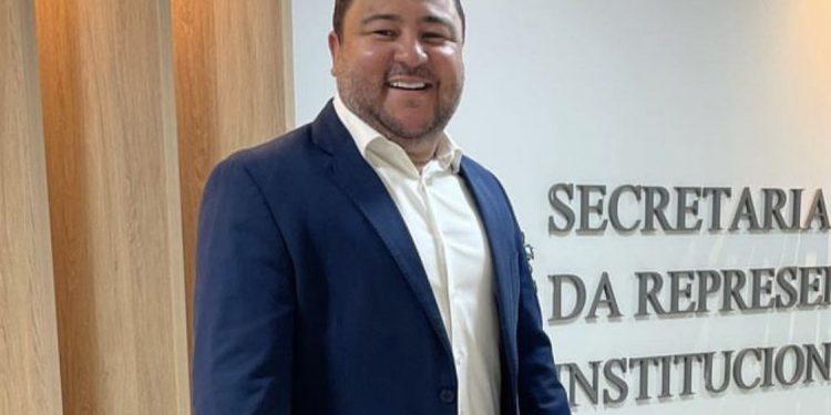 Surge um novo articulador no Governo