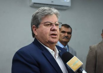 João Azevêdo convida deputados eleitos para encontro antes da posse