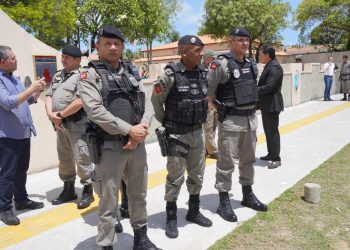 Polícia Militar desocupa frente do quartel do Grupamento em João Pessoa