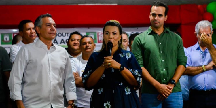 Prefeitura de Santa Rita entrega Carreta da Saúde e lança programa que inaugura novo conceito de atendimento médico