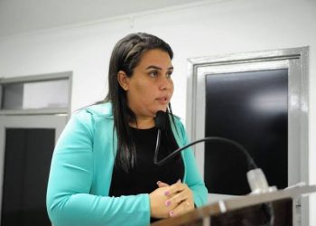 Bastidores: vereadores de Bayeux articulam cassação de Luciene Gomes