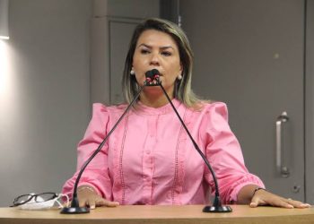Deputada Dra. Jane apresenta PL que destina celulares apreendidos em presídios para alunos de baixa renda