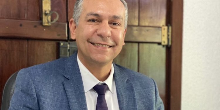 Prefeito de Santa Rita anuncia aumento para servidores municipais efetivos