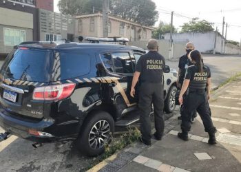 Operação da PF apreende documentos e celular de candidato a deputado estadual em CG