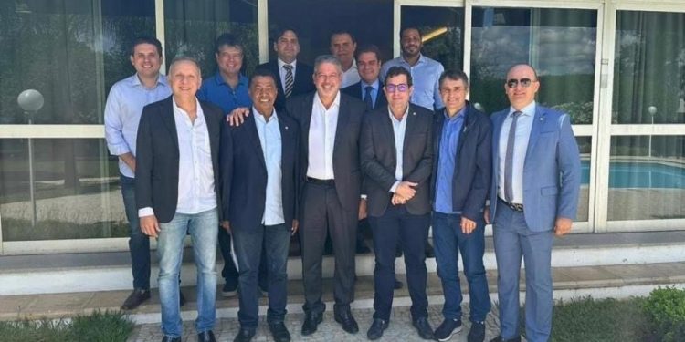 Bancada paraibana em Brasília realiza primeira reunião