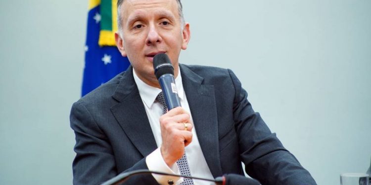 Lira anuncia Aguinaldo na relatoria da reforma tributária