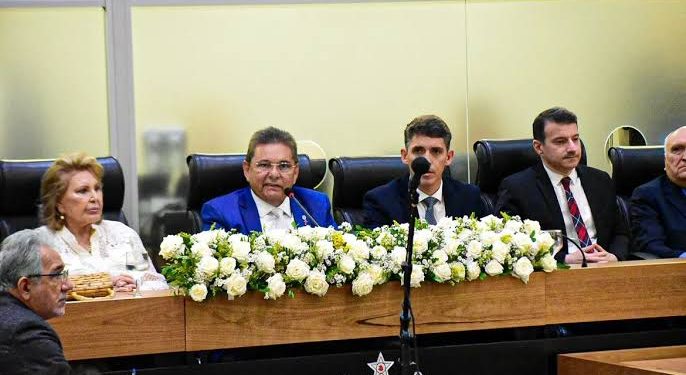 Galdino exonera todos os servidores comissionados da ALPB