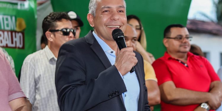 Emerson Panta entrega pacote de obras de drenagem e pavimentação em Odilândia