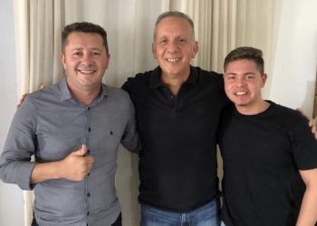 Exclusivo: dois prefeitos que votaram em Ricardo Barbosa também fecham com Aguinaldo