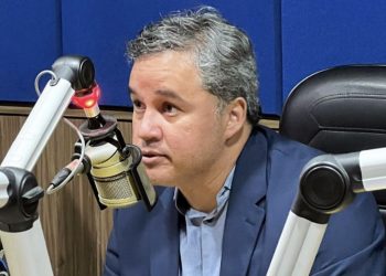 Apontado como provável líder na Paraíba, Efraim aprova federação entre União Brasil e PP
