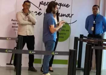Pedro teria sido barrado no aeroporto de Campina durante visita de Lula