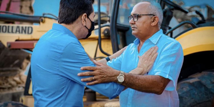 Bastidores: novo prefeito de Pedras de Fogo faz a limpa em aliados de Manoel Júnior