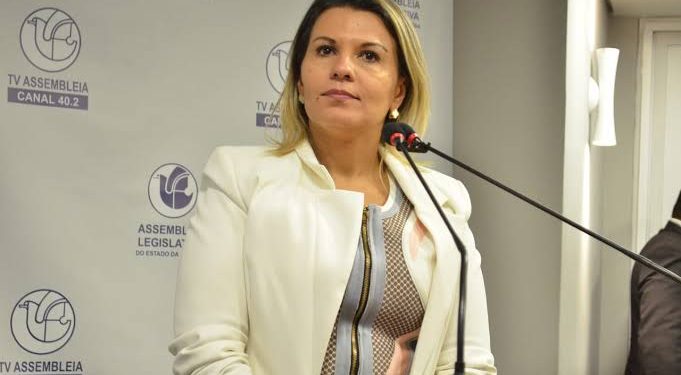 Deputada Dra. Jane quer que bares e restaurantes na Paraíba adotem medidas para mulheres em situação de risco