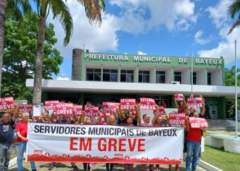 Servidores de Bayeux anunciam greve após terem demandas ignoradas pela prefeita