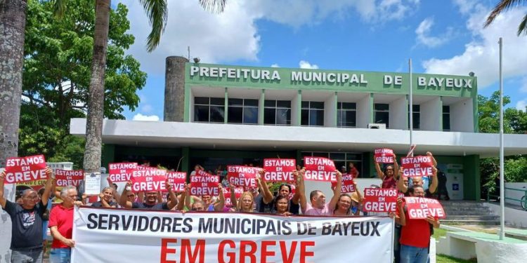 Servidores de Bayeux anunciam greve após terem demandas ignoradas pela prefeita