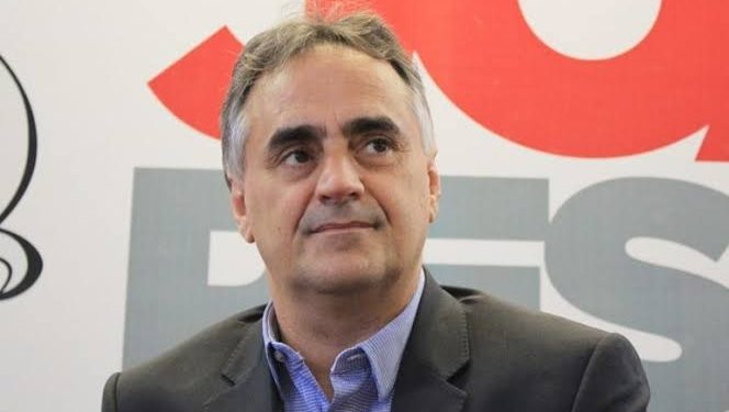 Luciano Cartaxo e o rei na barriga